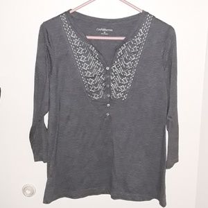 Grey 3/4 sleeve shirt